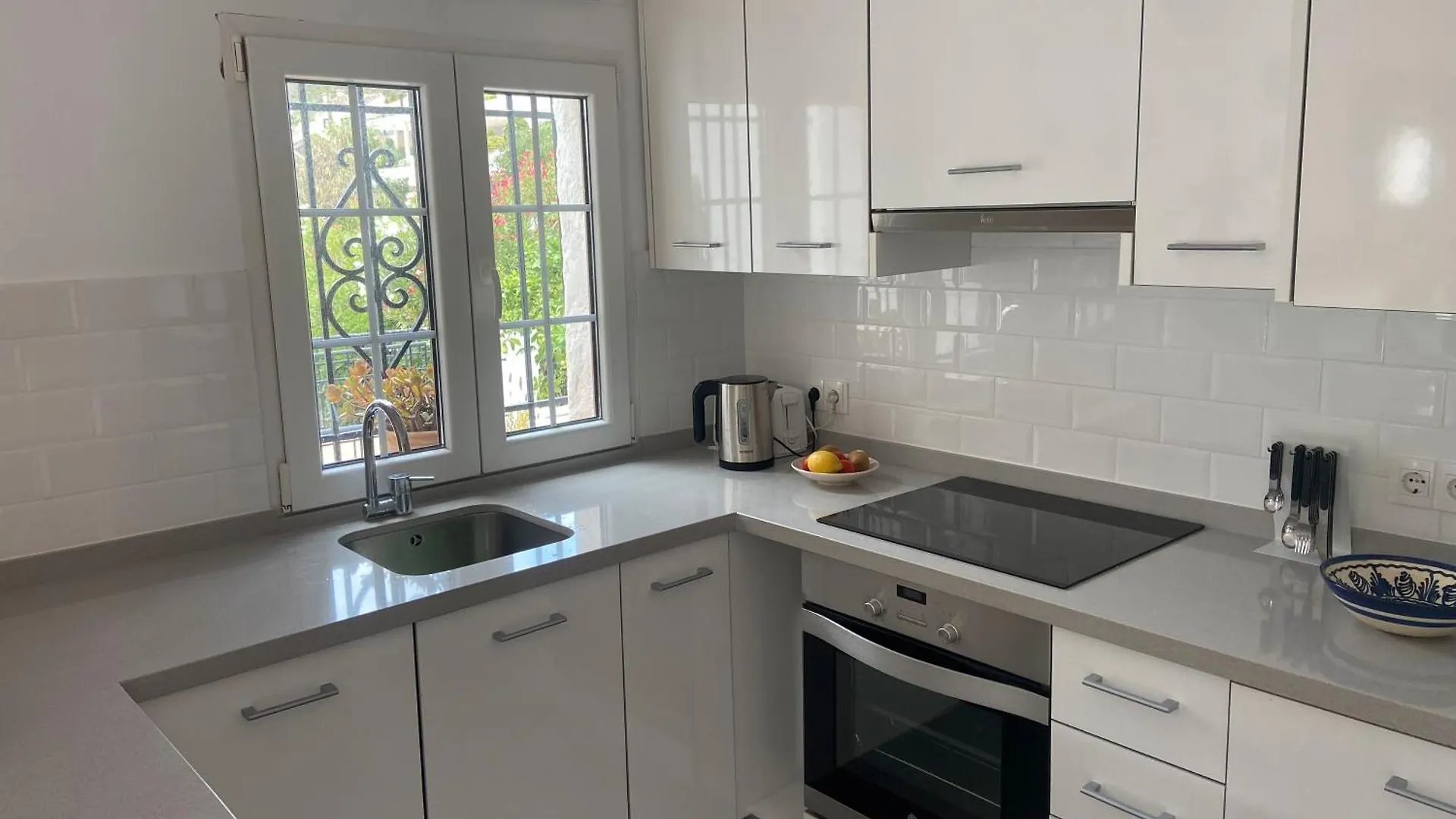 Benahavis 1 Bed Apartment